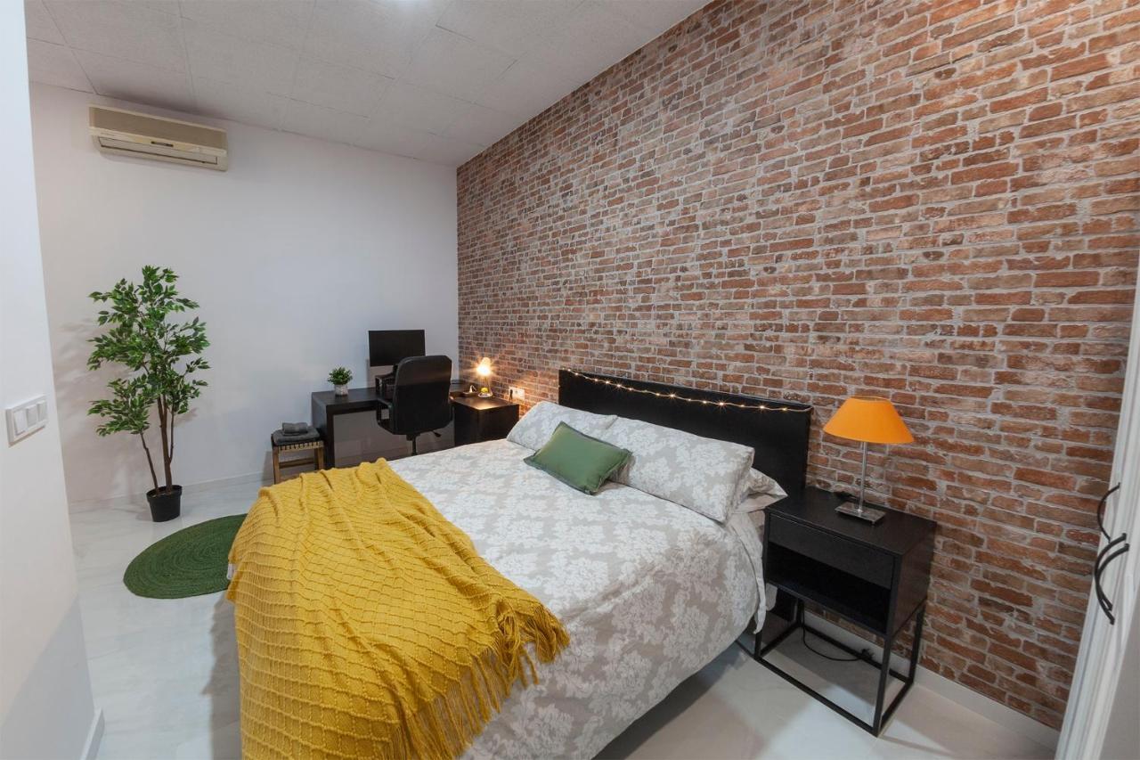 Digital Nomad Retreat 2 -Great Location Near Metro Apartment Valencia Bagian luar foto