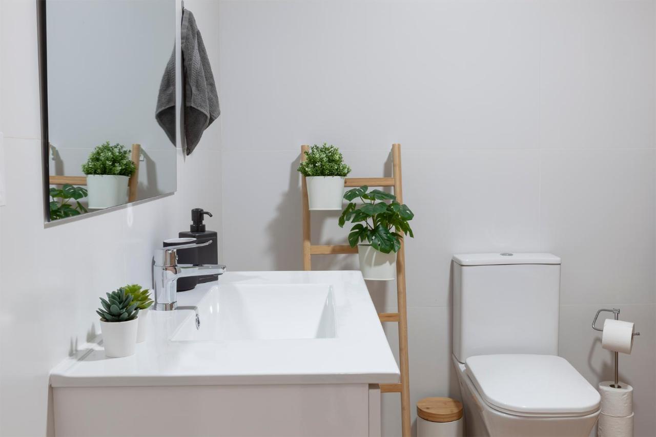 Digital Nomad Retreat 2 -Great Location Near Metro Apartment Valencia Bagian luar foto